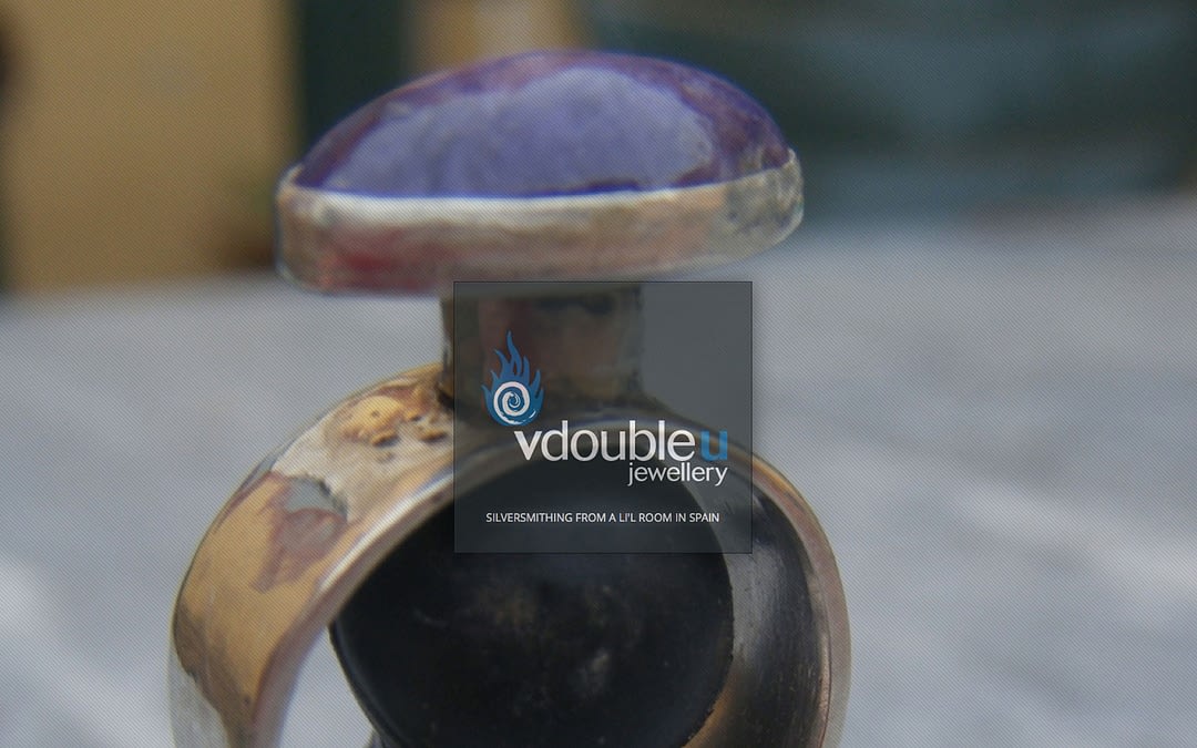 VDoubleU website